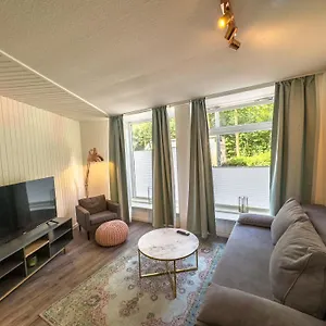  Apartment Schoene Fuer 4 Gaeste An Der Eilenriede Mit Kostenlosen Parkplaetzen